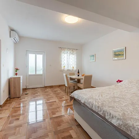 Paradiso In - Istrien Guest house Plomin